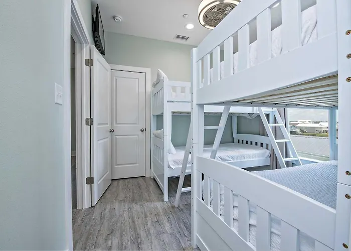 Get Together 5 Bedroom Lockout Holiday home